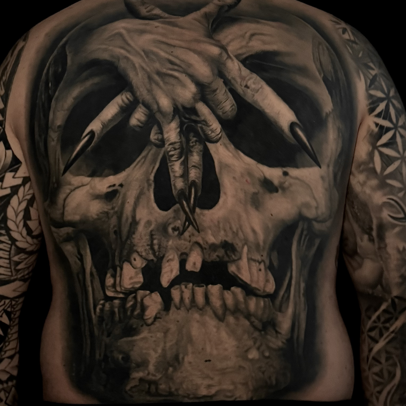 Full back Tattoo Scull